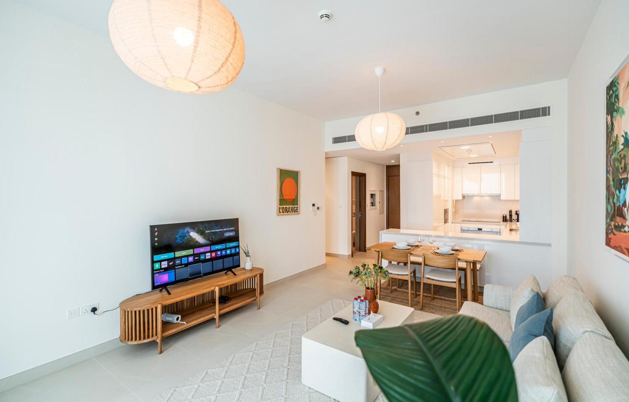 Apartment Escape24 - Brand New 2br In Canal Front Residences, Al Wasl Near Safa Park Dubai