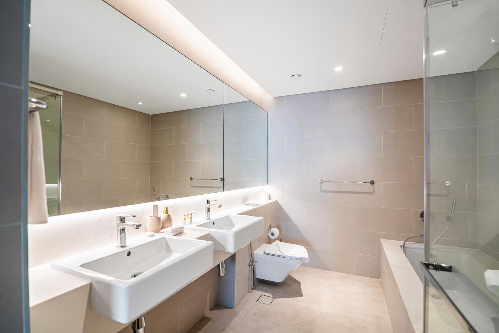 Escape24 - Brand New 2br In Canal Front Residences, Al Wasl Near Safa Park Apartment *