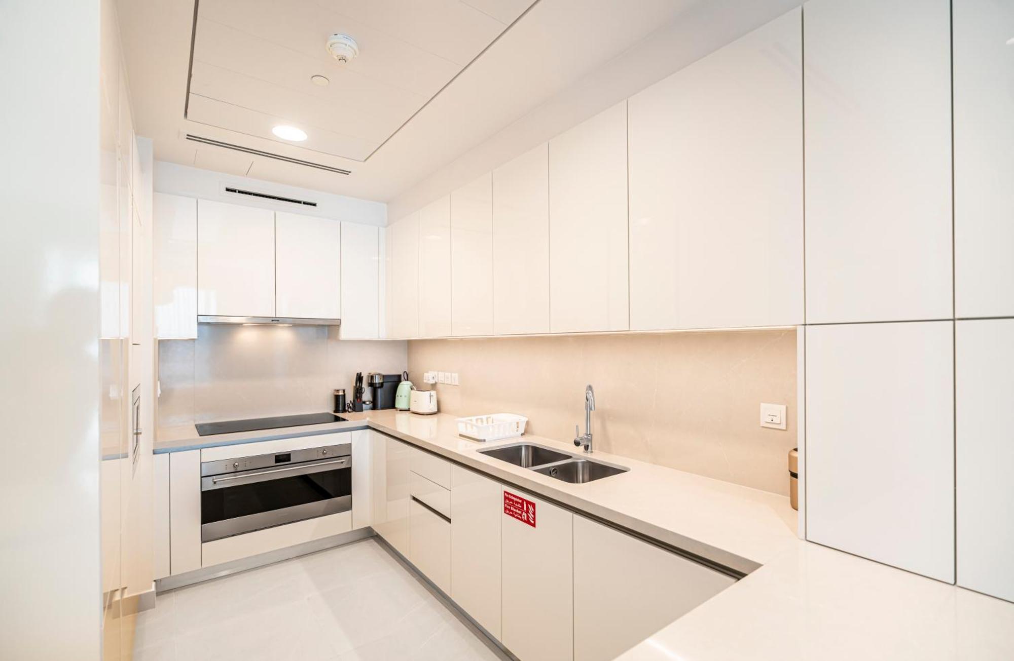 Escape24 - Brand New 2br In Canal Front Residences, Al Wasl Near Safa Park Apartment Dubai